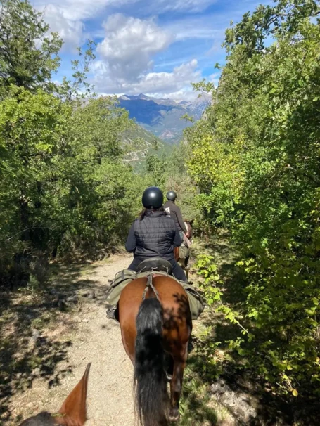 05-rutas-a-caballo-pirineos-senarta