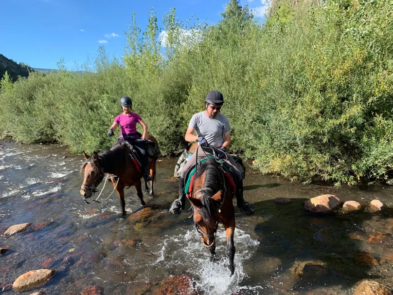 03-rutas-a-caballo-pirineos-senarta