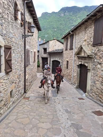 10-rutas-a-caballo-pirineos-discovering